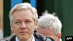 Основатель WikiLeaks Джулиан Ассанж. Лондон. 7 февраля 2011 года